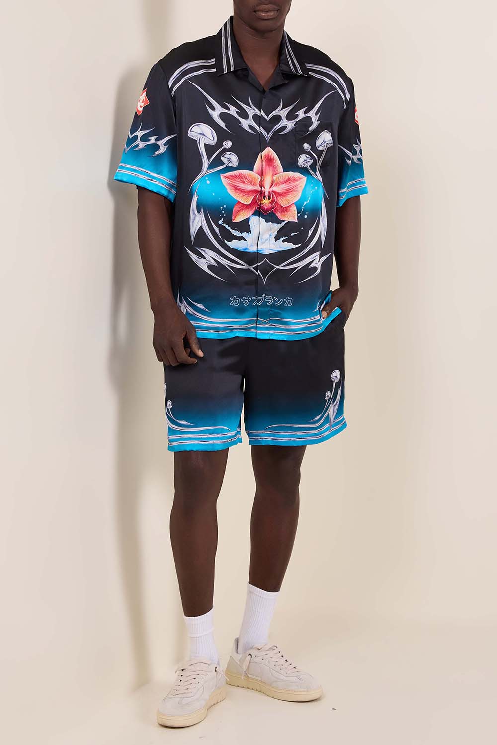 מכנסיים קצרים ממשי